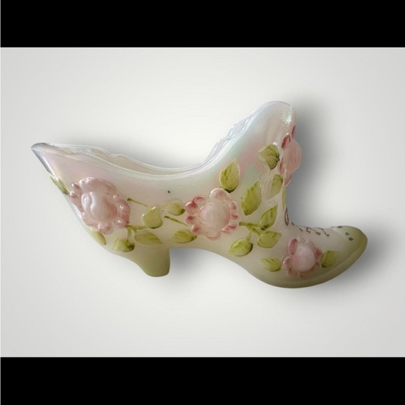 SIGNED FENTON ART GLASS VICTORIAN SHOE HAND PAINTED CABBAGE ROSE - Picture 5 of 9